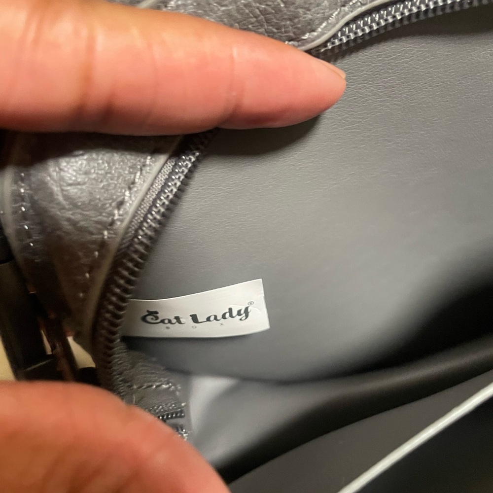 Cat lady gray small crossbody measuring approximately 7 x 6 inches GUC - Picture 6 of 7